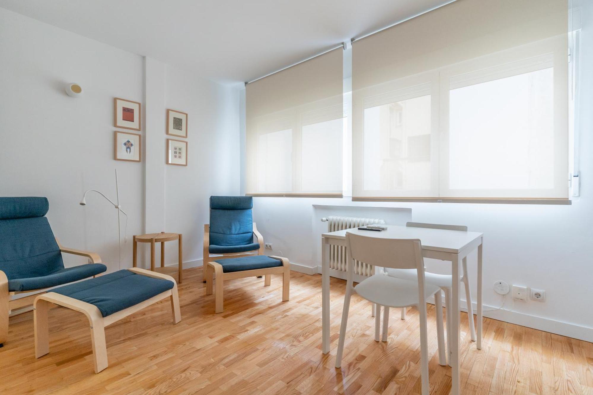 Cozy And Bright-1Bedroom 1Bathroom-Las Letras Madryt Zewnętrze zdjęcie